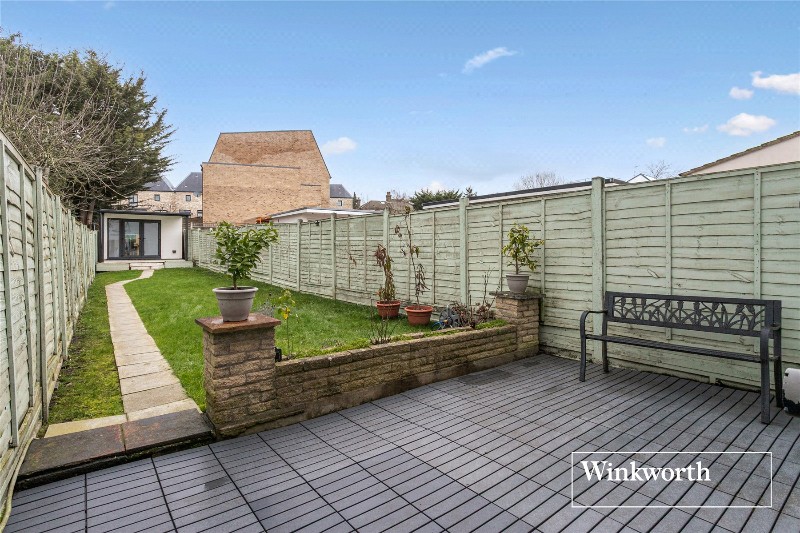 Brent Place, Barnet, EN5