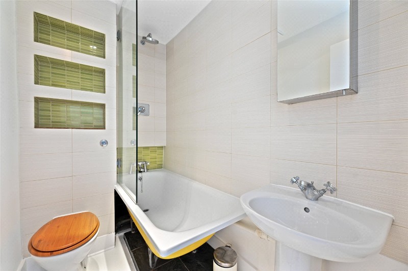 Paddenswick Road, Brackenbury, London, W6