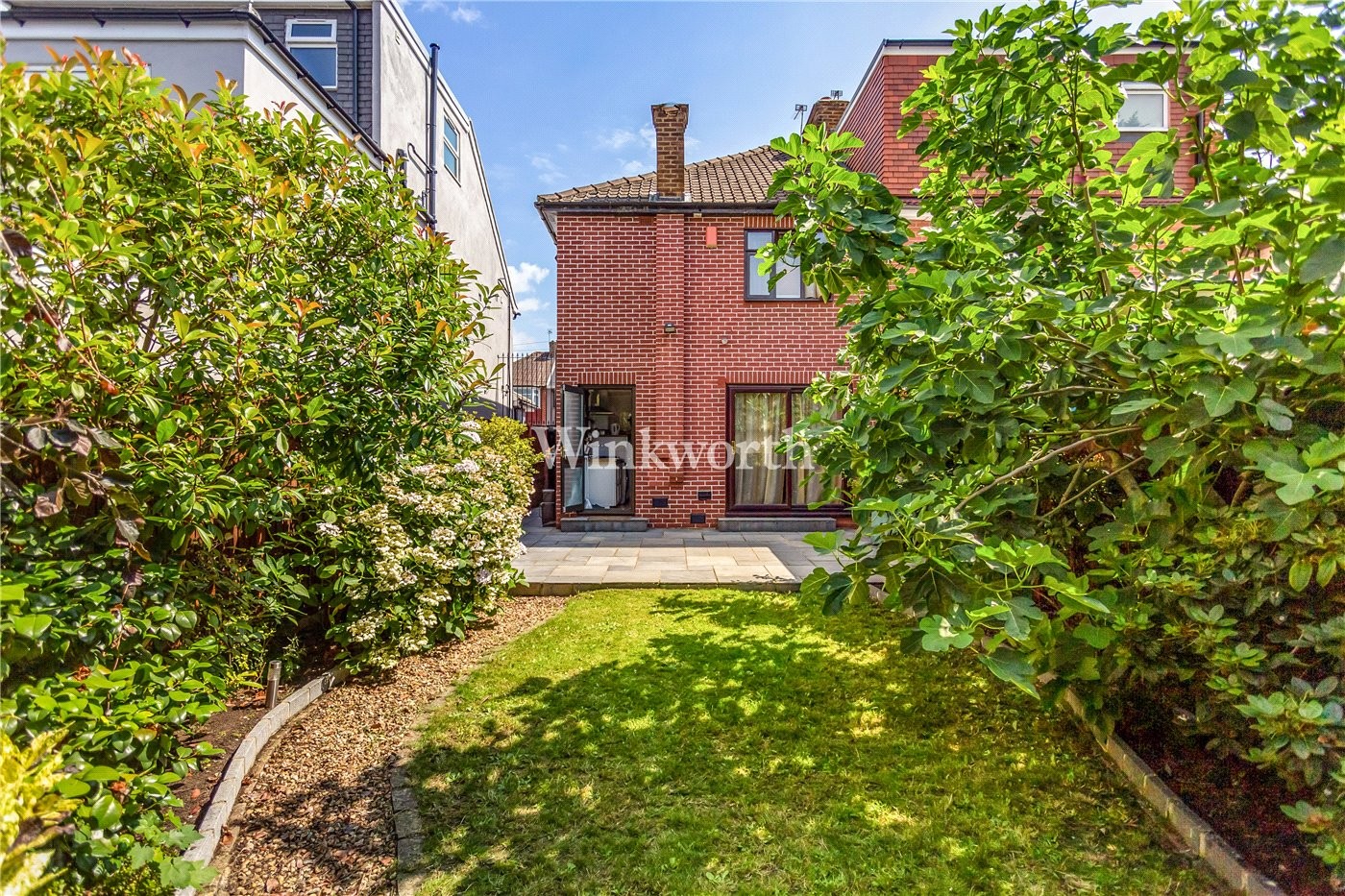3 bedroom property for sale in Cheviot Gardens, London, NW2 (Ref