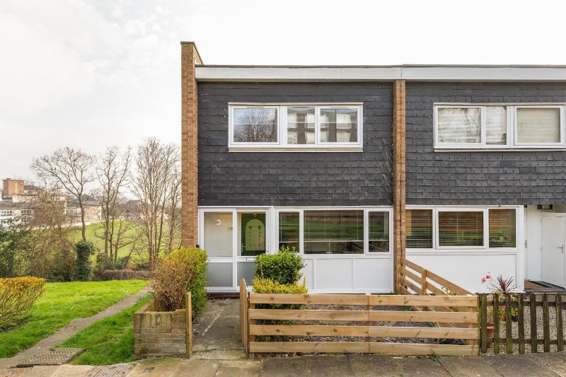 Priory Crescent, London, SE19