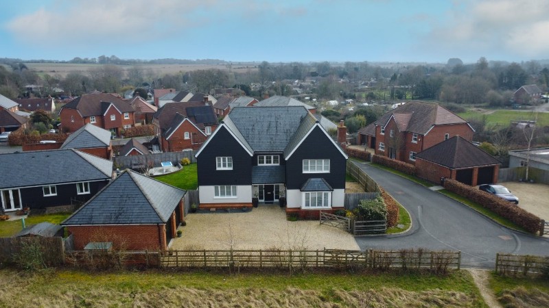 Downs Close, Broughton, Stockbridge, Hampshire, SO20