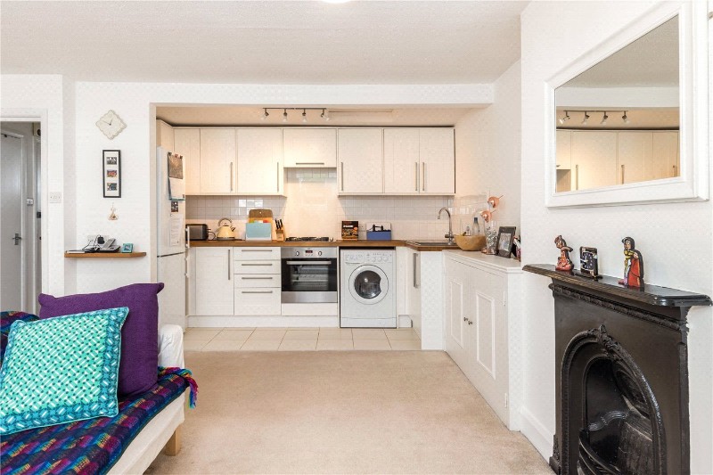 Cromford Road, London, SW18