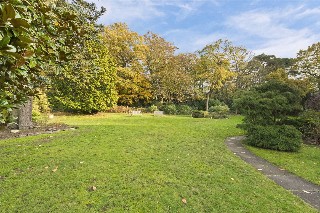 High Point, Weybridge, Surrey, KT13