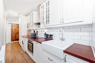 The Green, London, N14