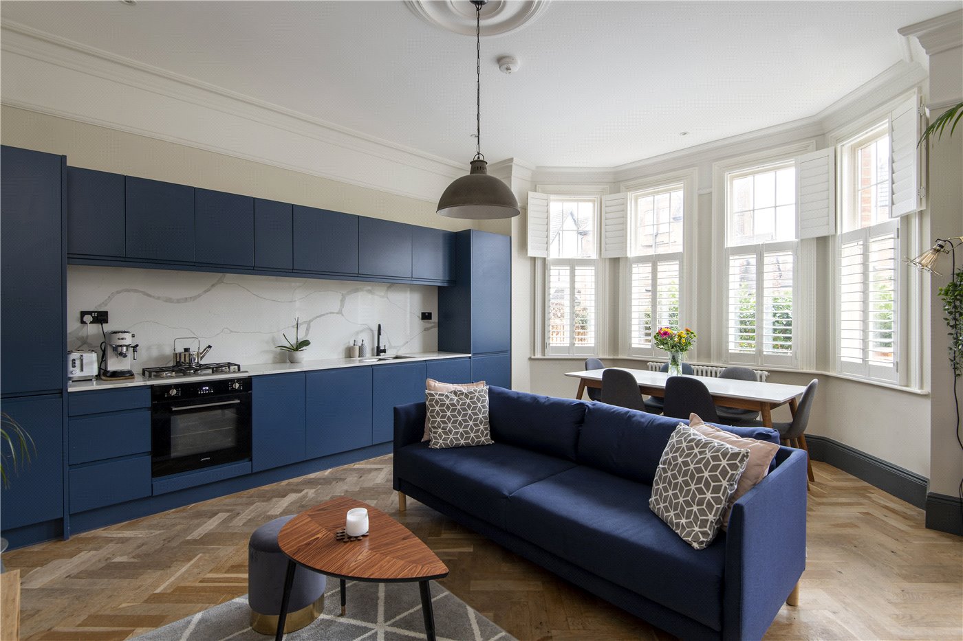 Reception/Kitchen
