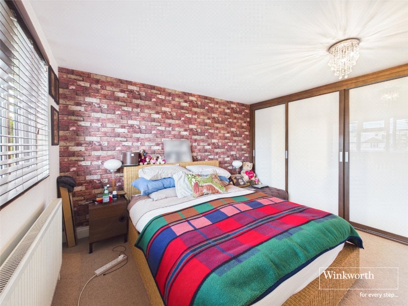 Farm Road, Edgware, HA8