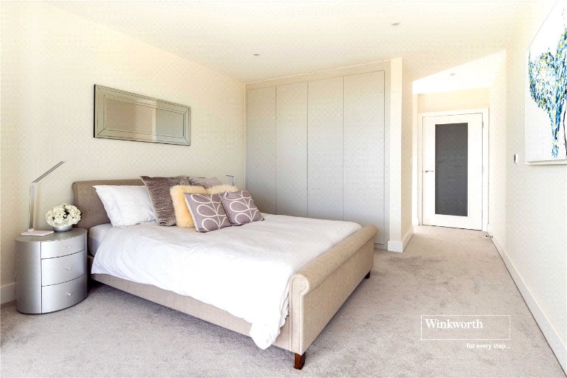 Wharncliffe Road, Highcliffe, Christchurch, Dorset, BH23