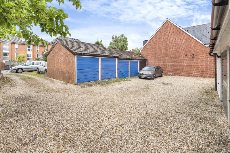 Conifer Close, Winchester, SO22