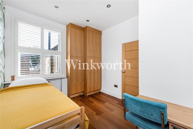 Vale Grove, London, N4