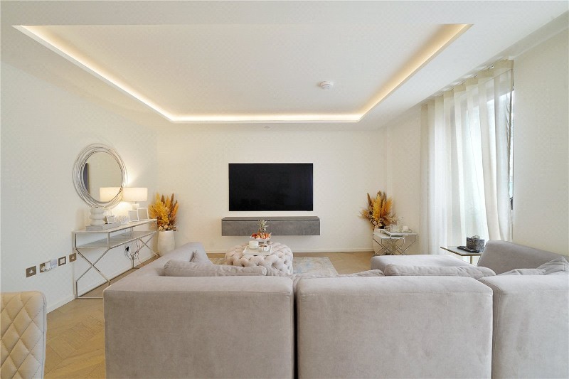 Farnfield Close, London, N8