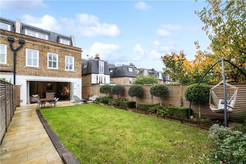 Easterby Villas, Beverley Road, Barnes, London, SW13