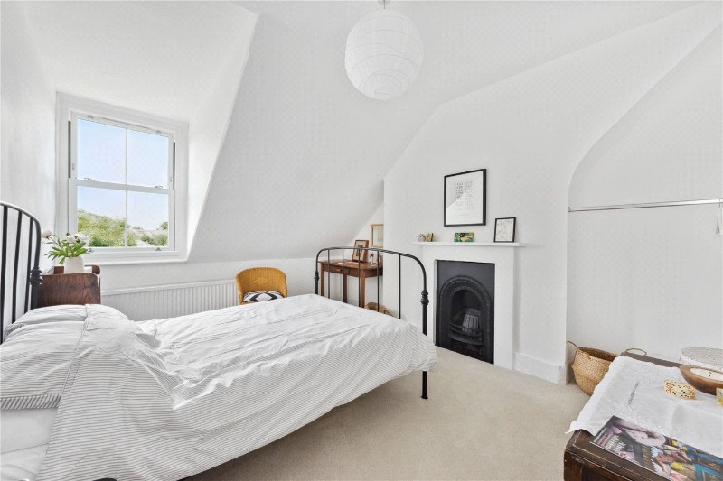 Endymion Road, London, N4