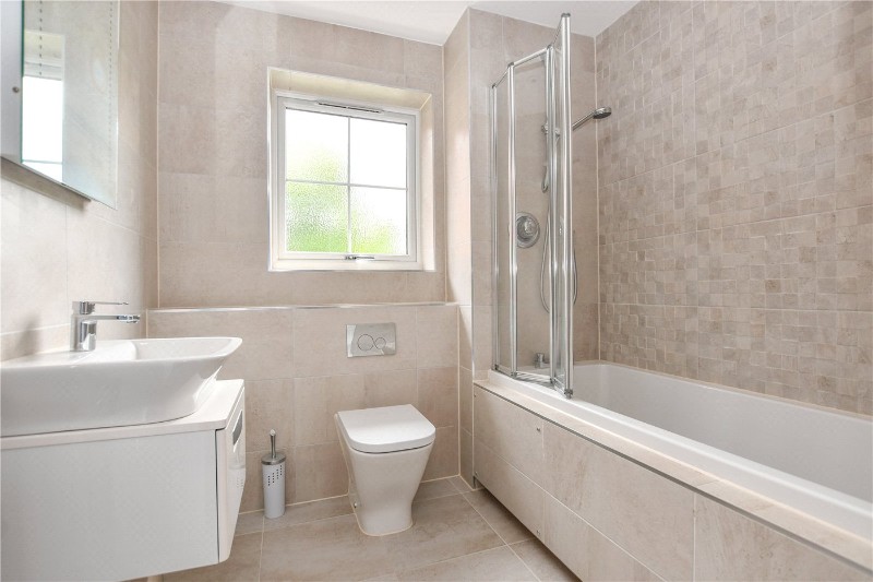 Woodfield Place, Binfield, Bracknell, Berkshire, RG42