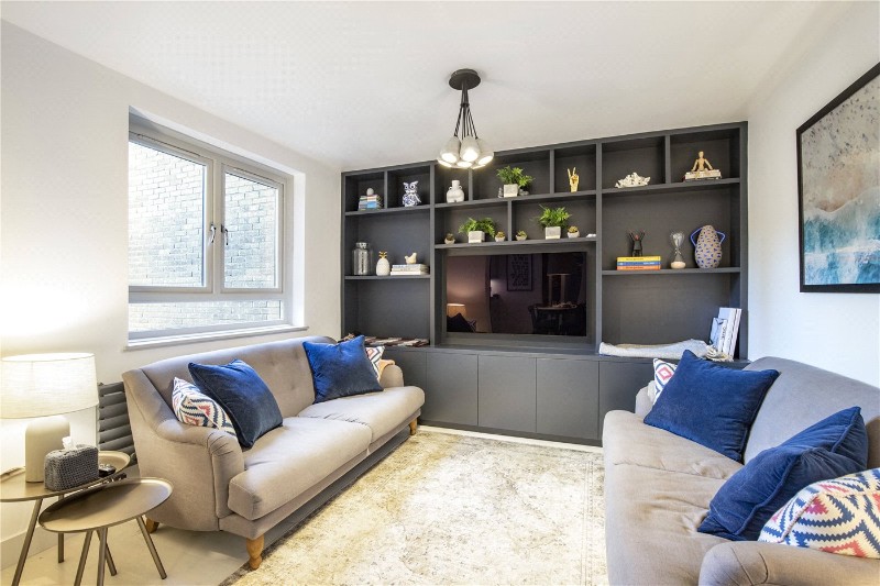 Warwick Drive, Putney, London, SW15