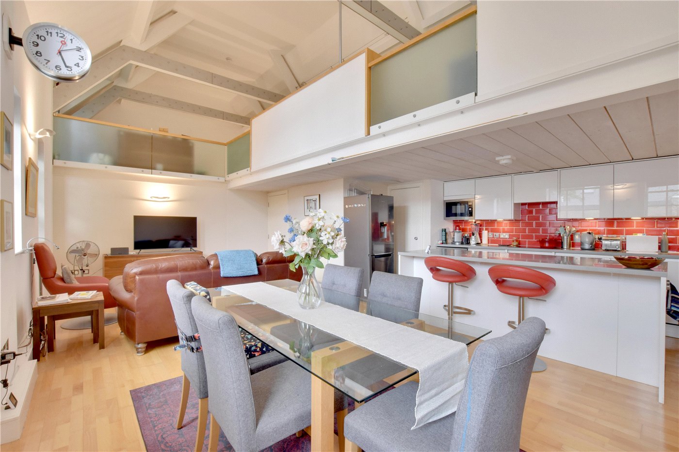 Reception / Kitchen