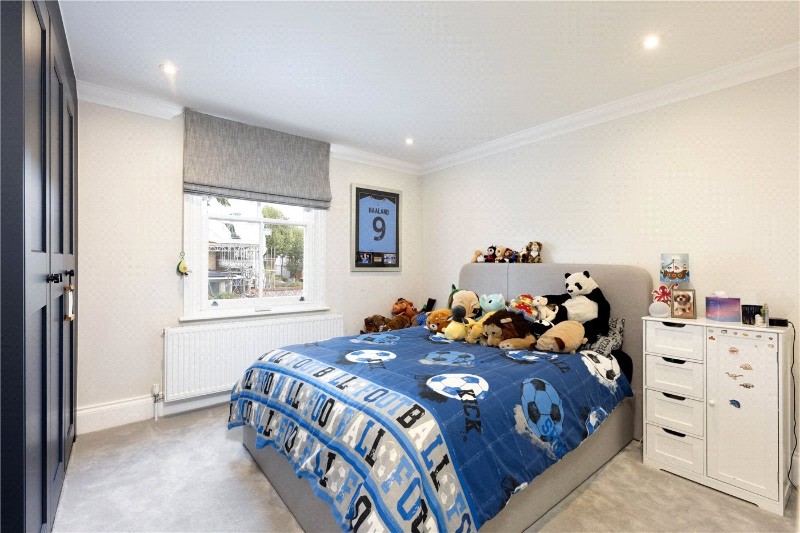 Carmalt Gardens, London, SW15