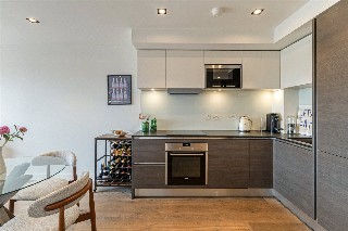 Macaulay Road, London, UK, SW4
