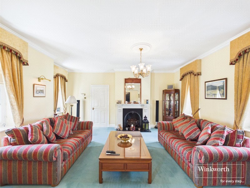 Wayland Close, Bradfield, Reading, Berkshire, RG7