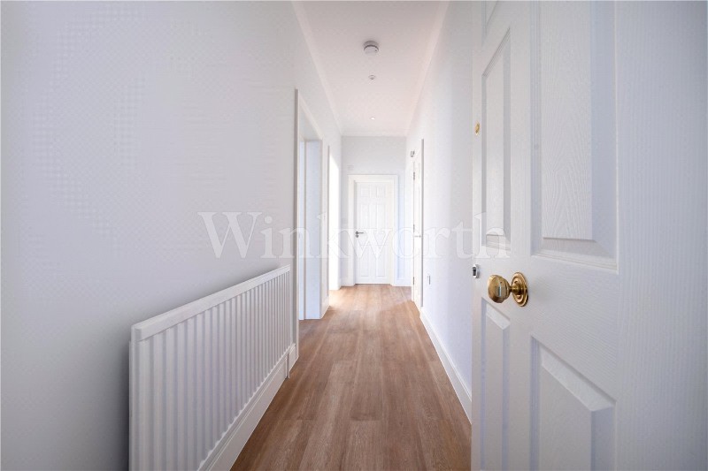 Woodstock Road, London, NW11