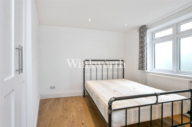 St Albans Crescent, London, N22