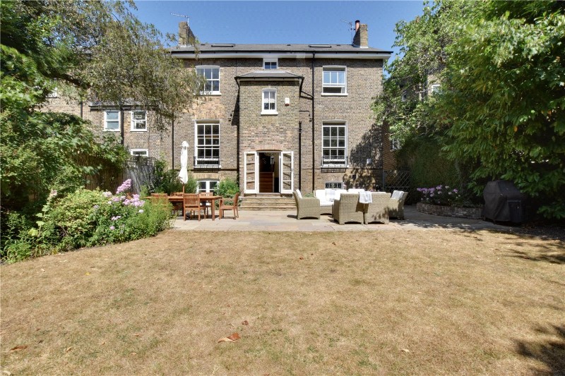 Shooters Hill Road, Blackheath, London, SE3