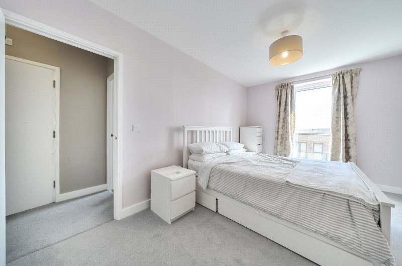 Apple Yard, London, SE20