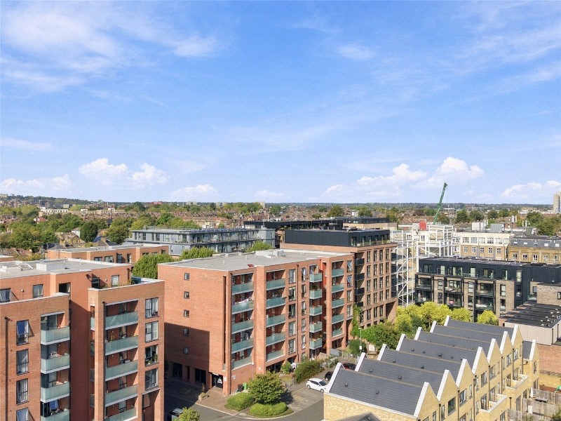 Bathurst Square, London, N15
