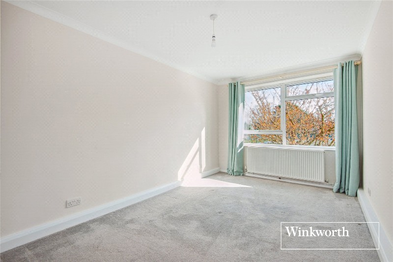 Blenheim Road, High Barnet, EN5