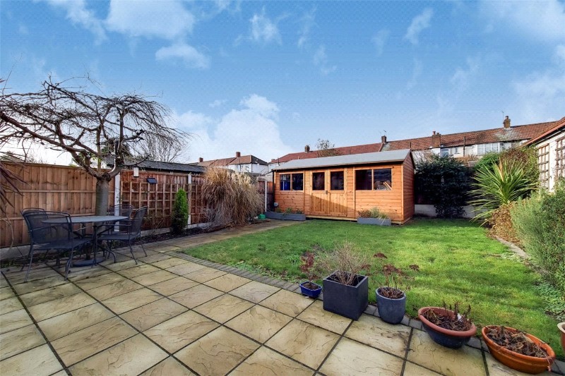 Godfrey Avenue, Twickenham, TW2
