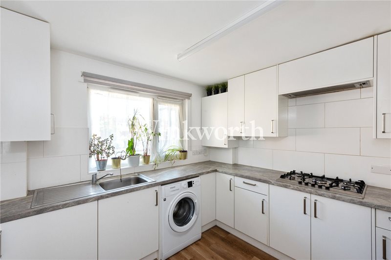 Victoria Crescent, London, N15