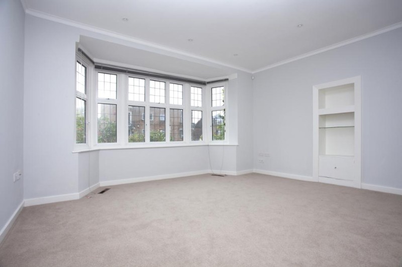 Woodfield Avenue, London, SW16