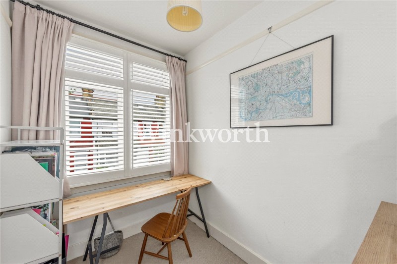 Rosebery Avenue, London, N17