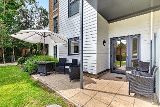 Queens Road, Weybridge, Surrey, KT13