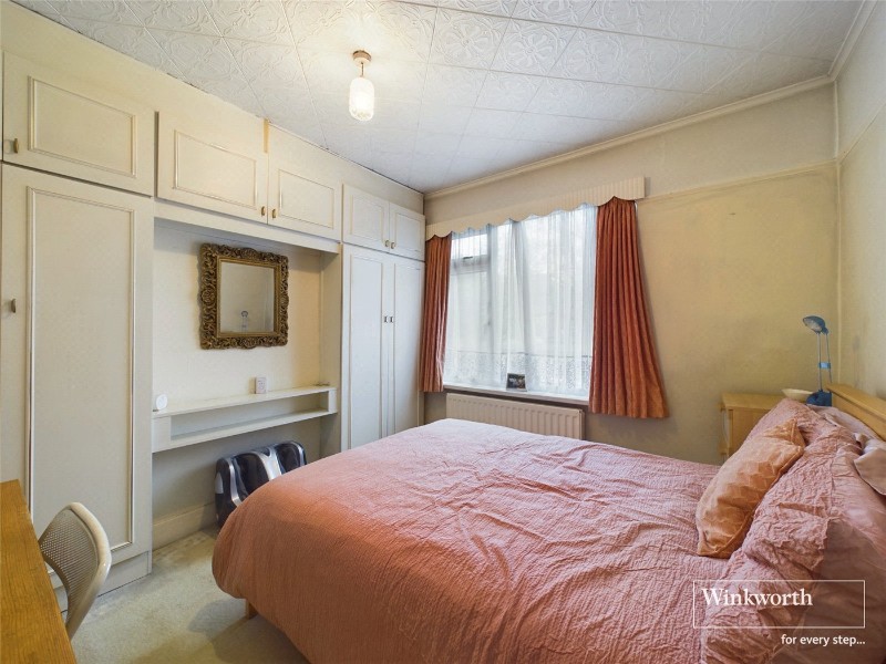 Brent Park Road, Hendon, NW4