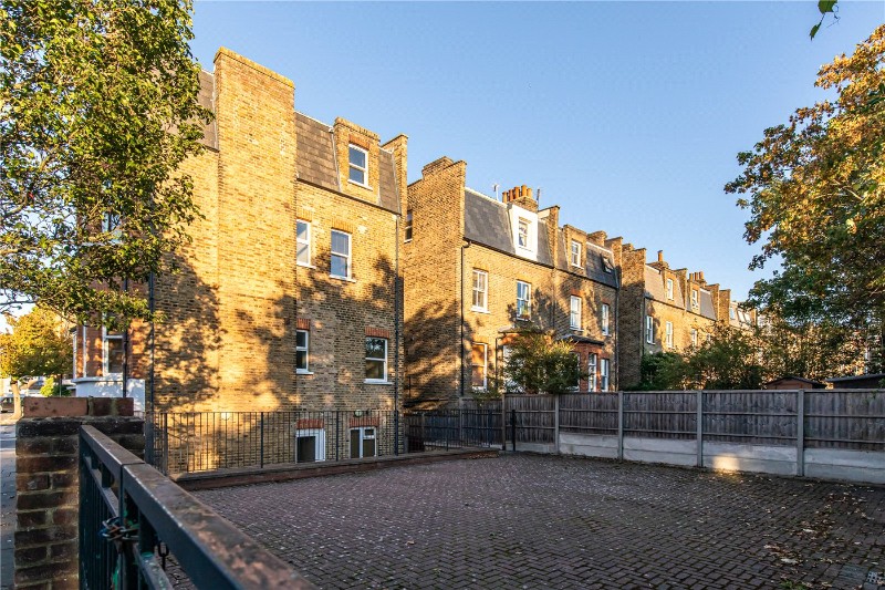 Lammas Park Road, Ealing, W5