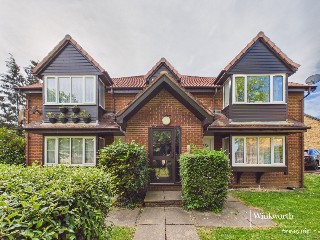 Ammanford Green, Ruthin Close, London, NW9