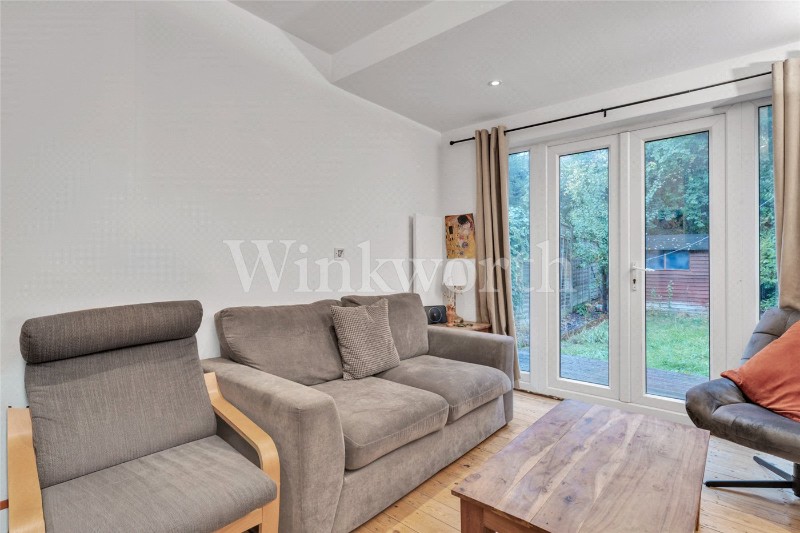 Golders Green Crescent, London, NW11