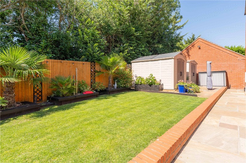 Victor Close, Gaydon, Warwick, Warwickshire, CV35