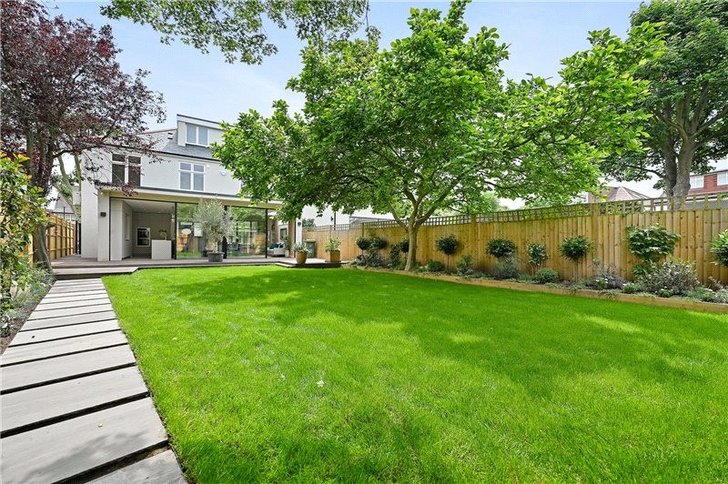 Westmoreland Road, Barnes, London, SW13