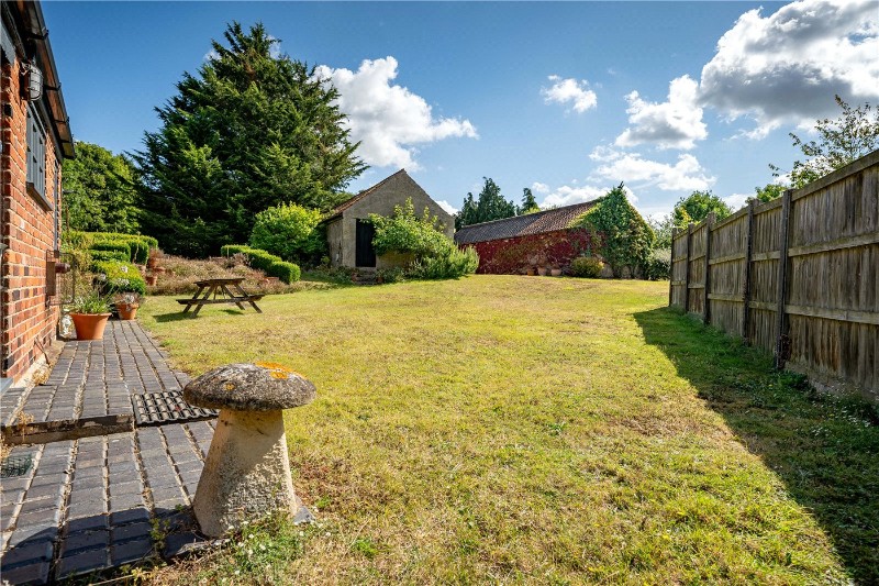 Bramerton Road, Surlingham, Norwich, Norfolk, NR14