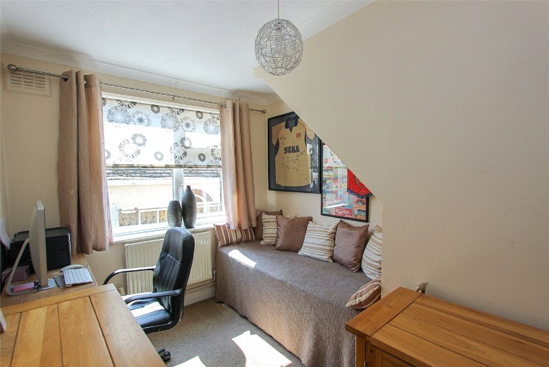 Cotswold Avenue, Rayleigh, Essex, SS6