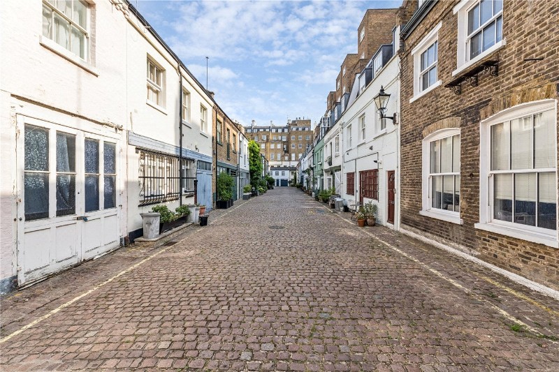 Lancaster Mews, London, W2