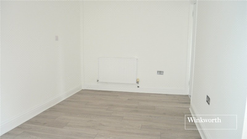 Connaught Road, Barnet, EN5