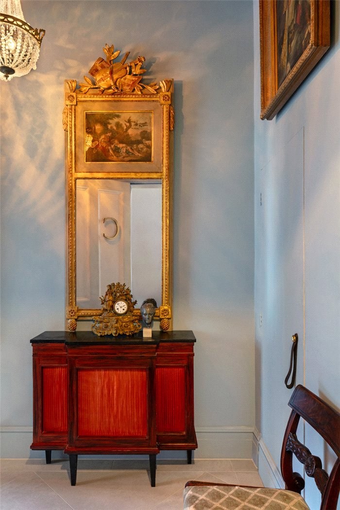 Gloucester Gardens, London, W2