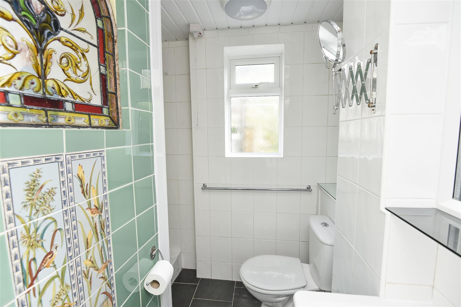 A SHOWER ROOM 76.JPG