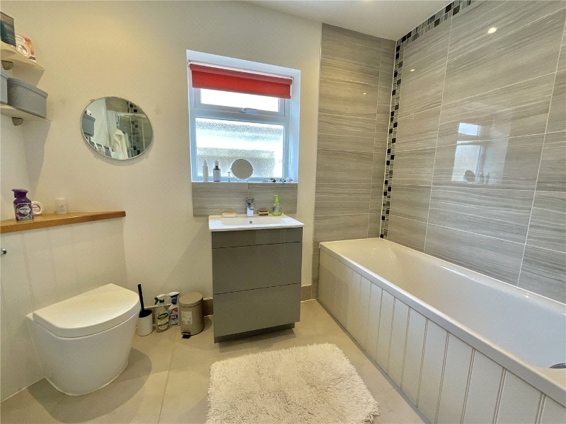 Ridgefield Gardens, Highcliffe, Dorset, BH23