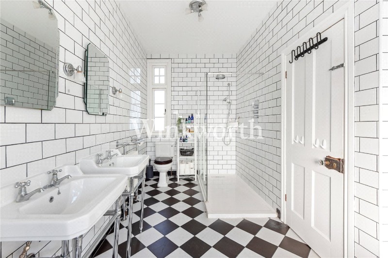 Fox Lane, London, N13