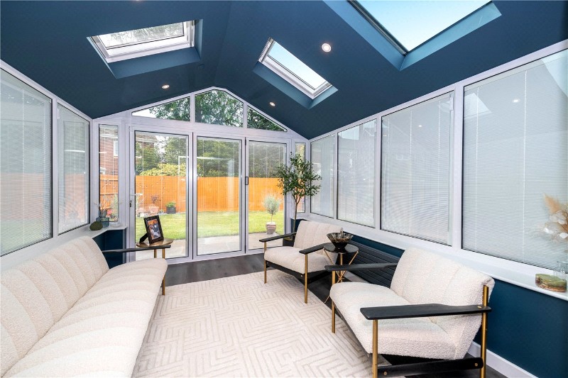 Chatsworth Close, Market Deeping, Peterborough, Lincolnshire, PE6