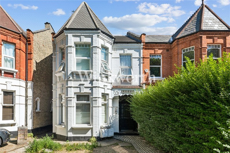 Grovelands Road, London, N13