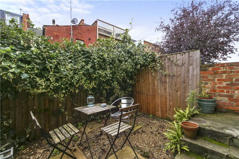 Willow Vale, London, W12